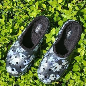 CROCS Dual Comfort floral fuzz lined clog
